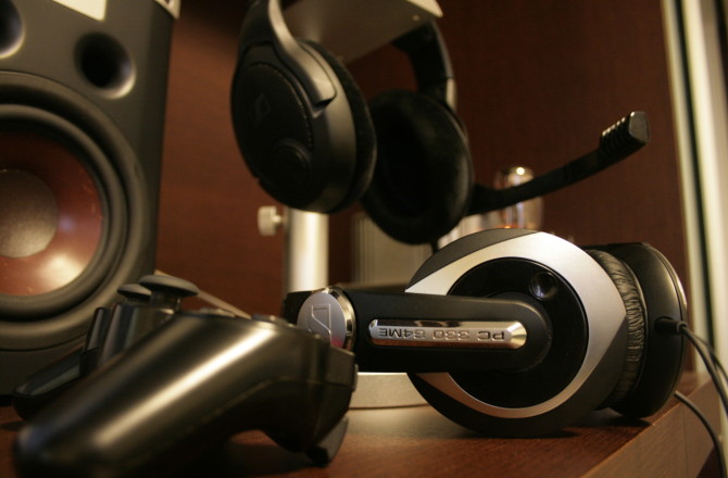 Subindo a escada dos headsets: Sennheisers PC330 e PC360